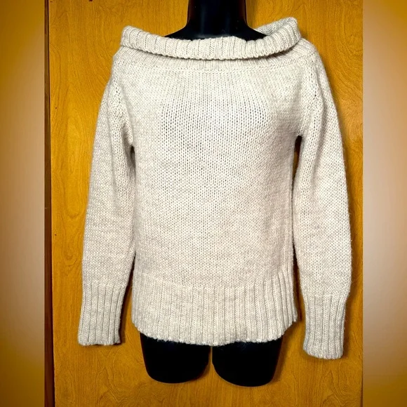 Lara Knit size medium wool blend wide turtleneck sweater - Picture 2 of 8